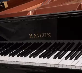 همه چیز درباره پیانو آکوستیک هایلون Hu5 p